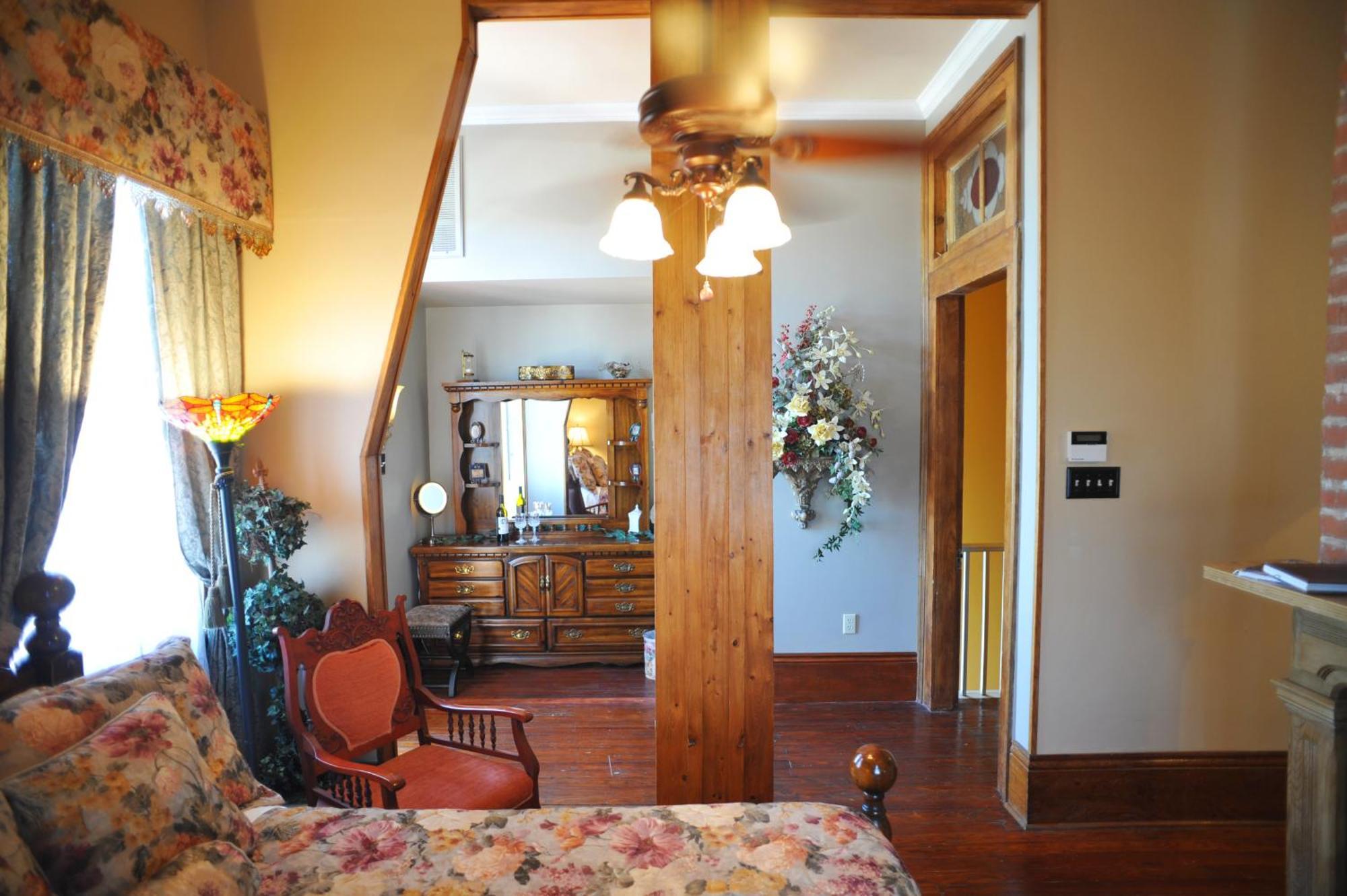 ניו אורלינס Hh Whitney House - A Bed & Breakfast On The Historic Esplanade מראה חיצוני תמונה