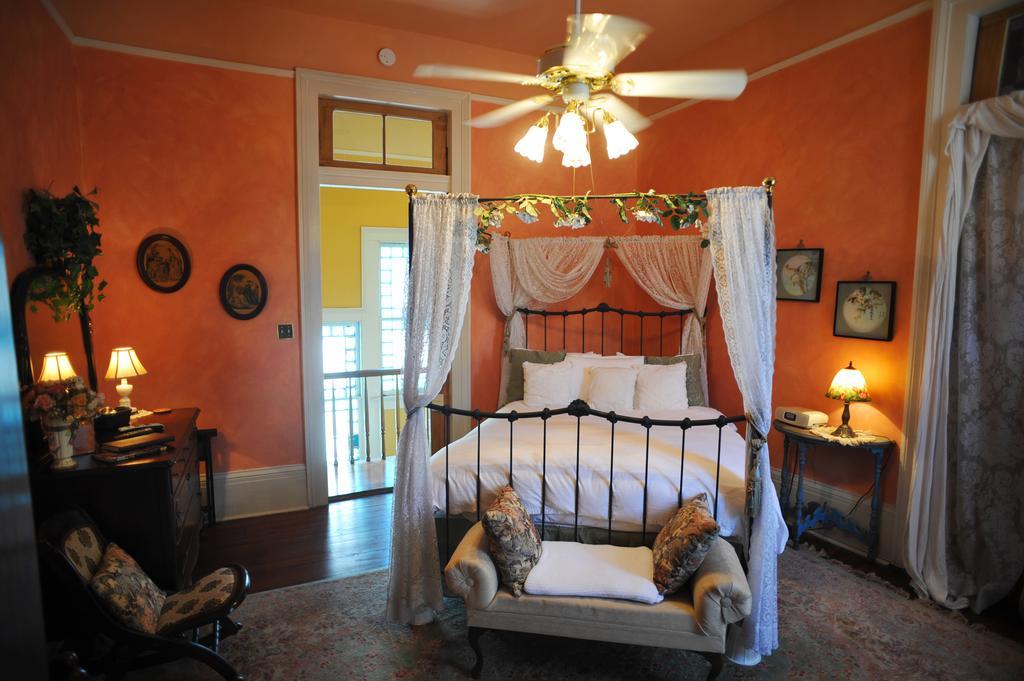 ניו אורלינס Hh Whitney House - A Bed & Breakfast On The Historic Esplanade מראה חיצוני תמונה